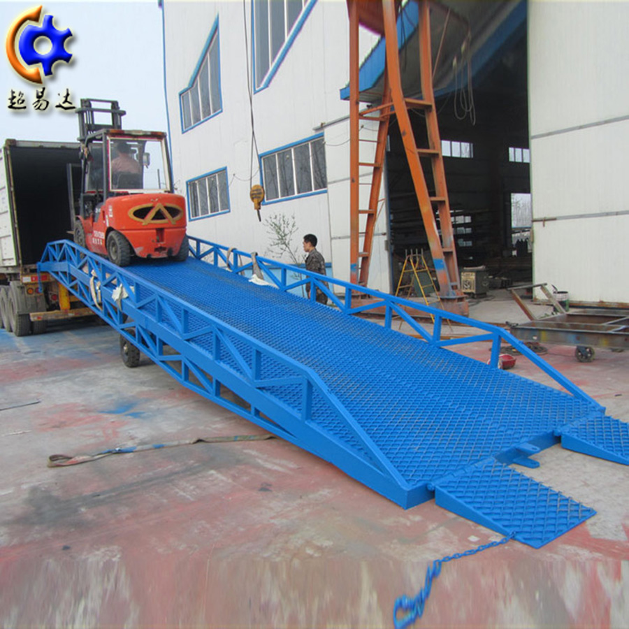 <b>移動(dòng)裝卸平臺(tái)</b>