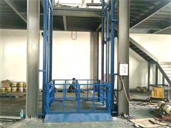 導(dǎo)軌鏈條式升降貨梯