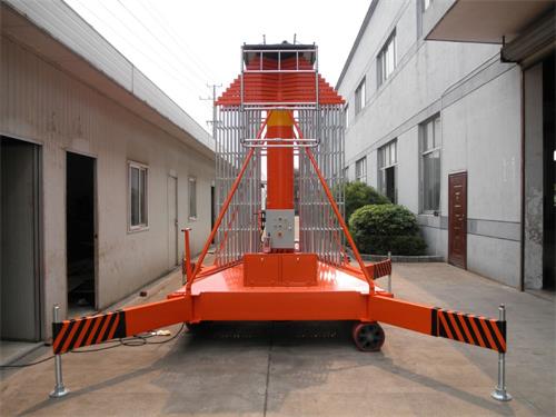 雙梯套缸式液壓升降機(jī)