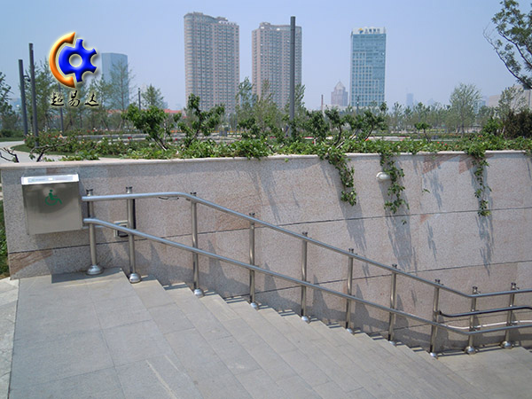 title=二維彎無障礙斜掛升降平臺 title=二維彎無障礙斜掛升降平臺